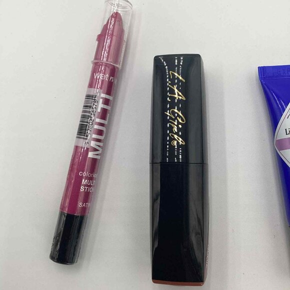 5-Piece Makeup Set | Wet n Wild ร L.A. Girl ร Jack Black ร Suake ร Milk Galaxy - Picture 2 of 8